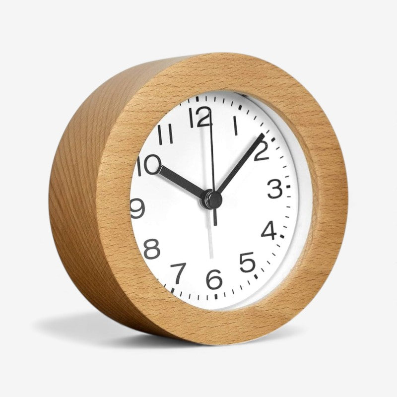 Silent Alarm Clock – beech look, round case, battery powered
