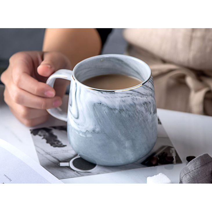 Marble Ceramic Coffee Mug – gold trim, glossy glaze, C-shaped handle