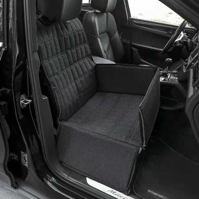 Dog Car Seat – padded interior, integrated basket, water-resistant