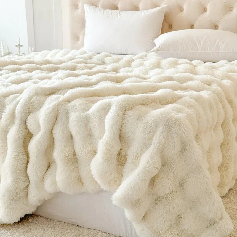 Faux Fur Throw Blanket – double layer construction, soft rabbit fur