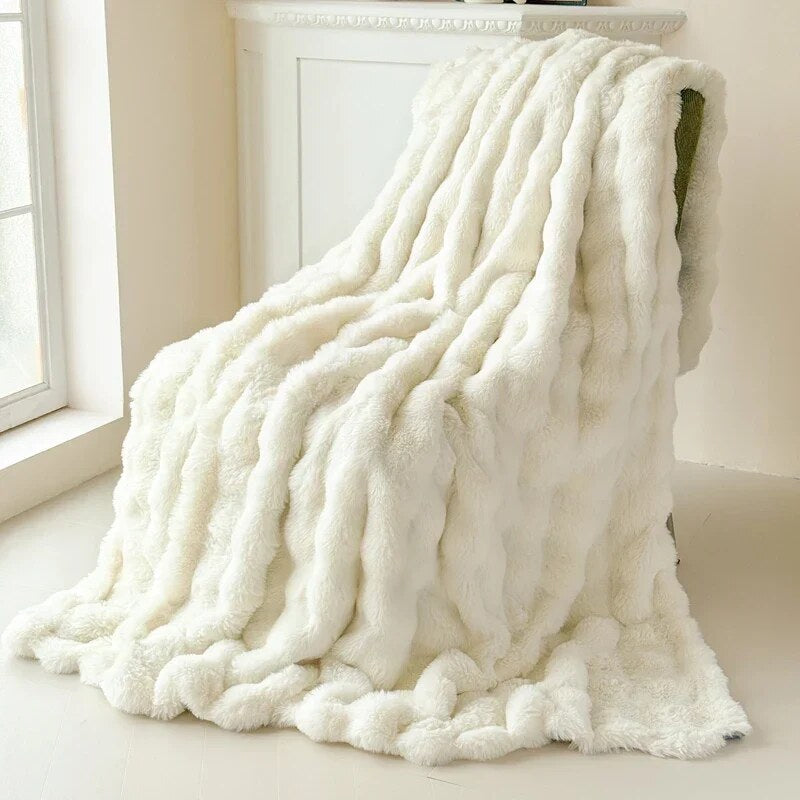 Faux Fur Throw Blanket – double layer construction, soft rabbit fur