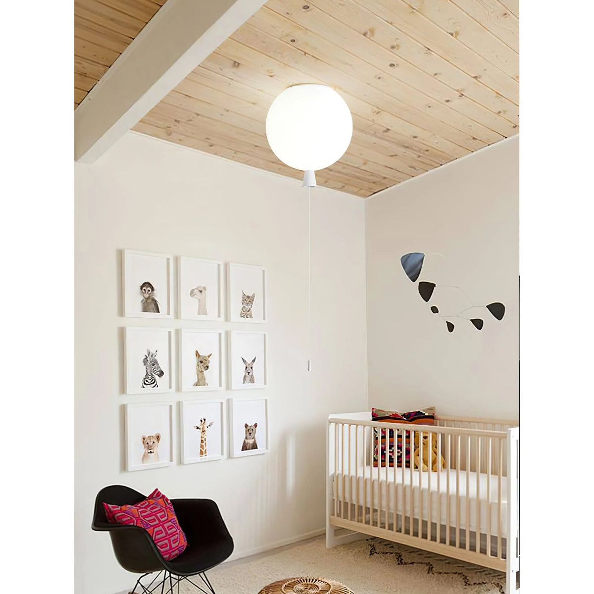 Floating Balloon Ceiling Light – pull cord switch, plastic