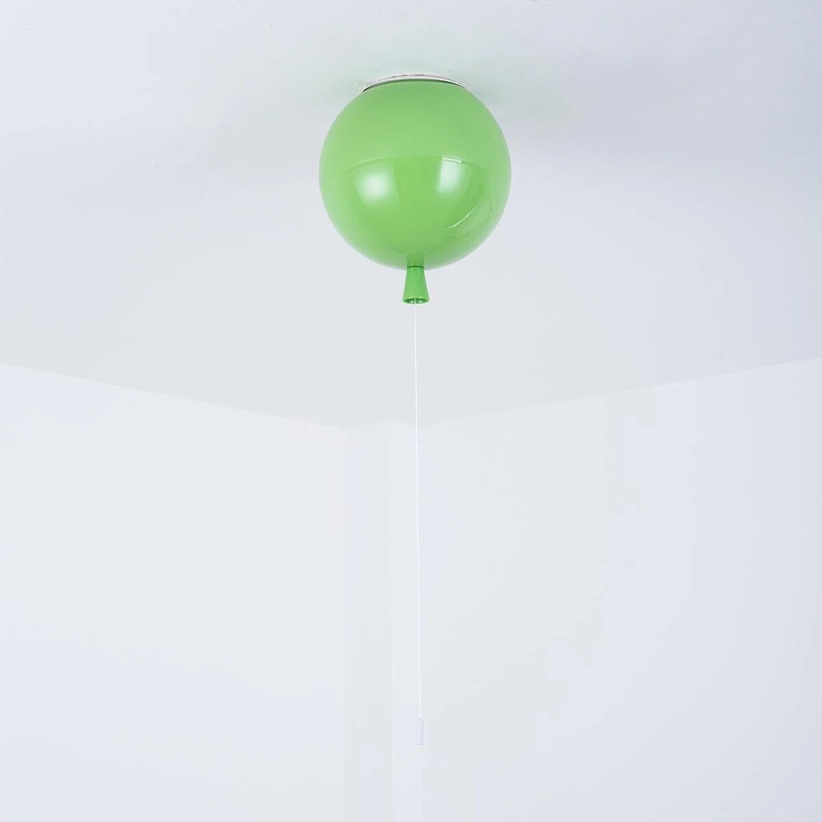 Floating Balloon Ceiling Light – pull cord switch, plastic
