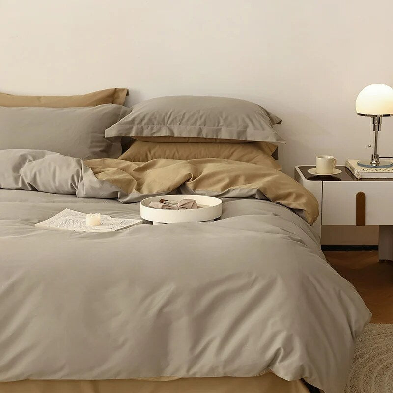 Reversible Cotton Satin Duvet – hotel closure, contrasting finish