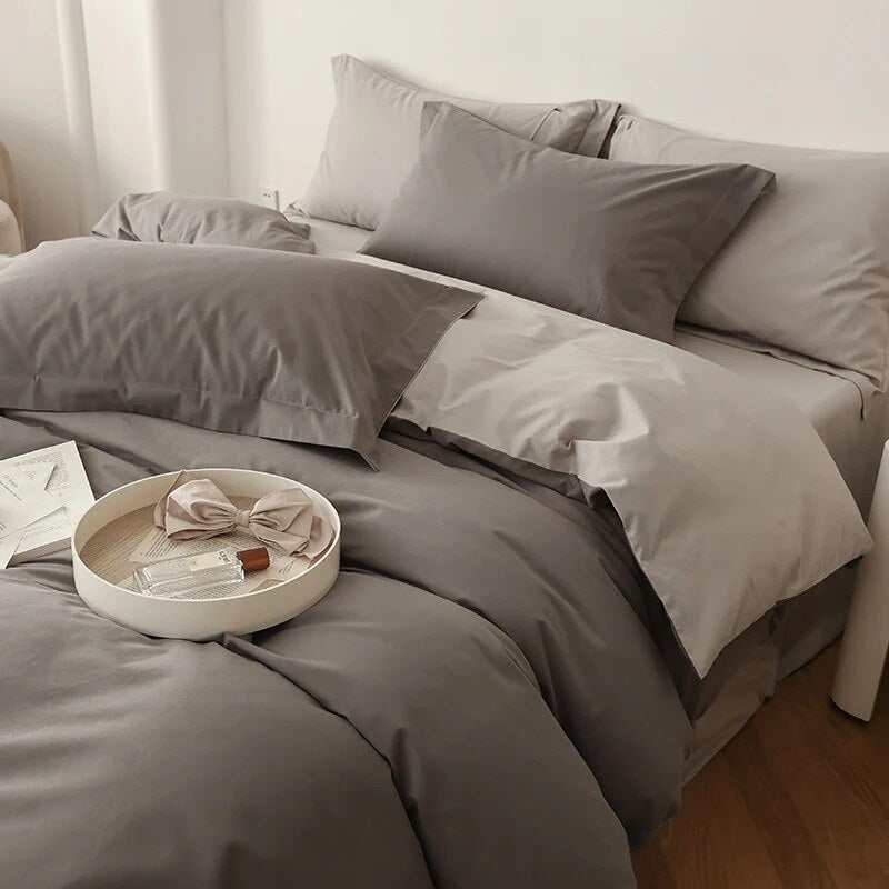 Reversible Cotton Satin Duvet – hotel closure, contrasting finish