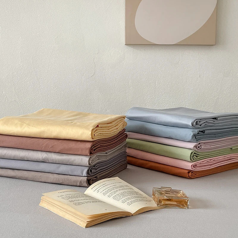 Reversible Satin Bedding Set – silky-matte finish, hotel closure