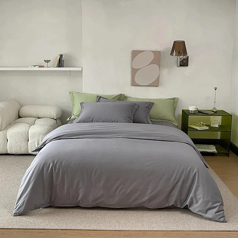 Reversible Satin Bedding Set – silky-matte finish, hotel closure