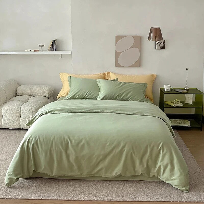 Reversible Satin Bedding Set – silky-matte finish, hotel closure