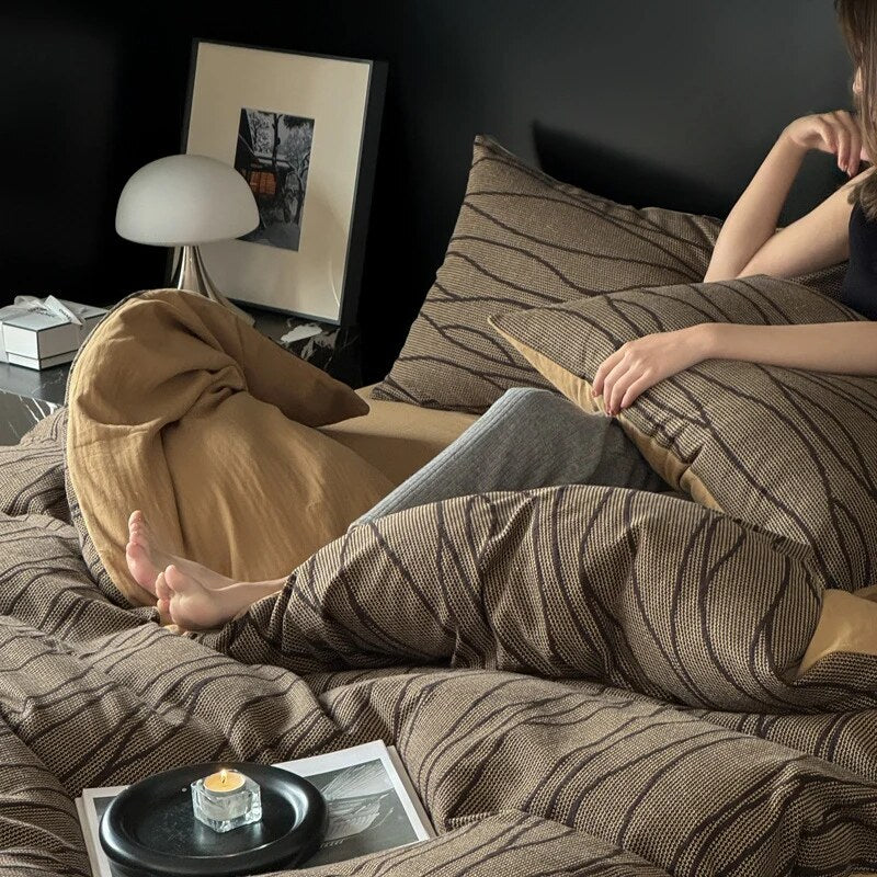 Reversible Wave Bedding Set – cotton blend, jacquard texture