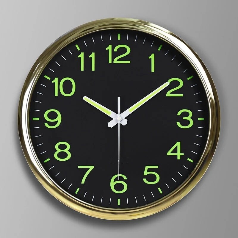Silent Wall Clock – luminous numbers, contemporary metal frame