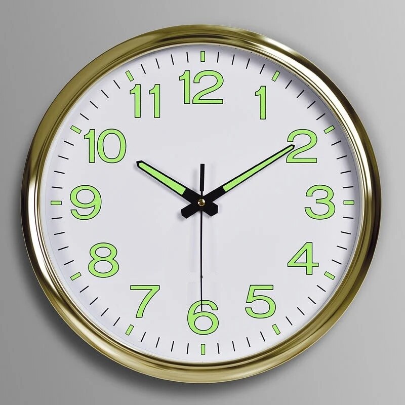 Silent Wall Clock – luminous numbers, contemporary metal frame