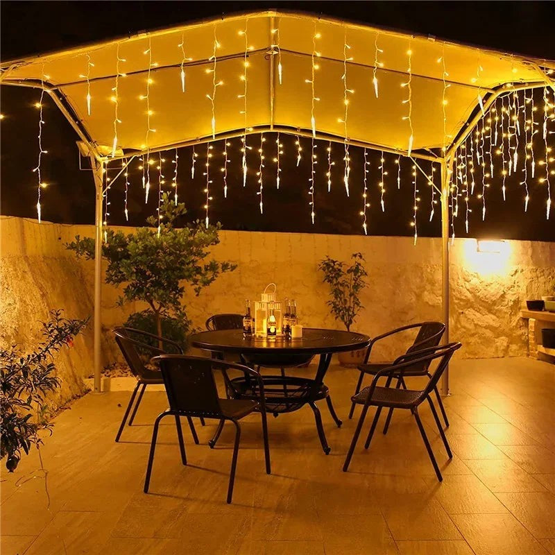 Snowflake or Icicle Curtain Lights