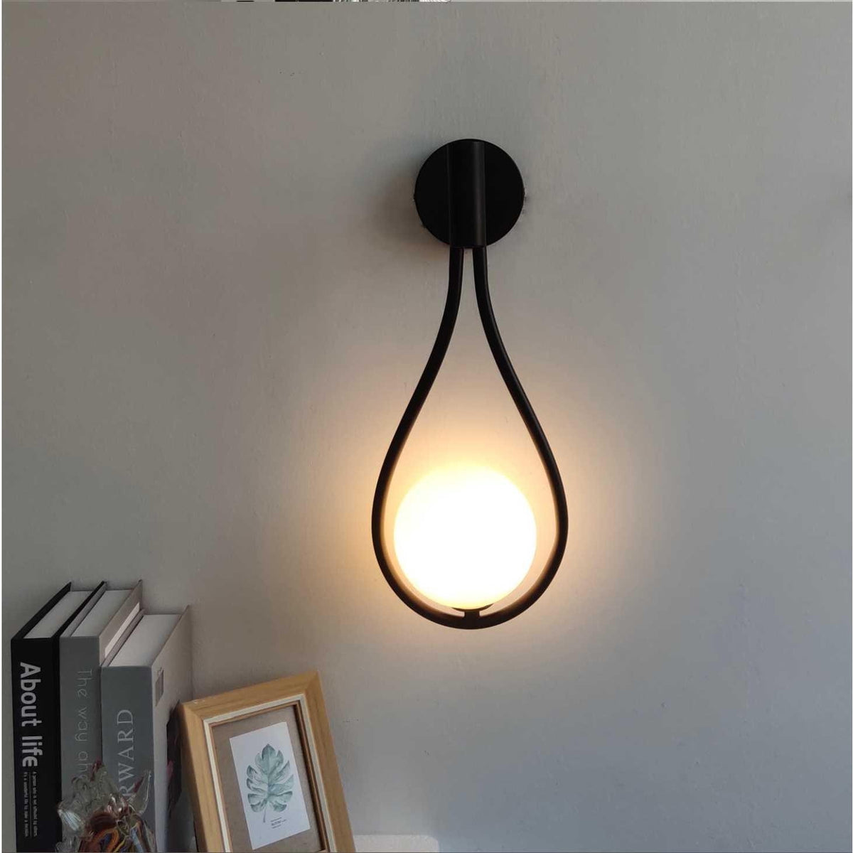 Teardrop Wall Light