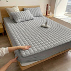 Waterproof Mattress Protector – soft velvet, breathable, secure fit
