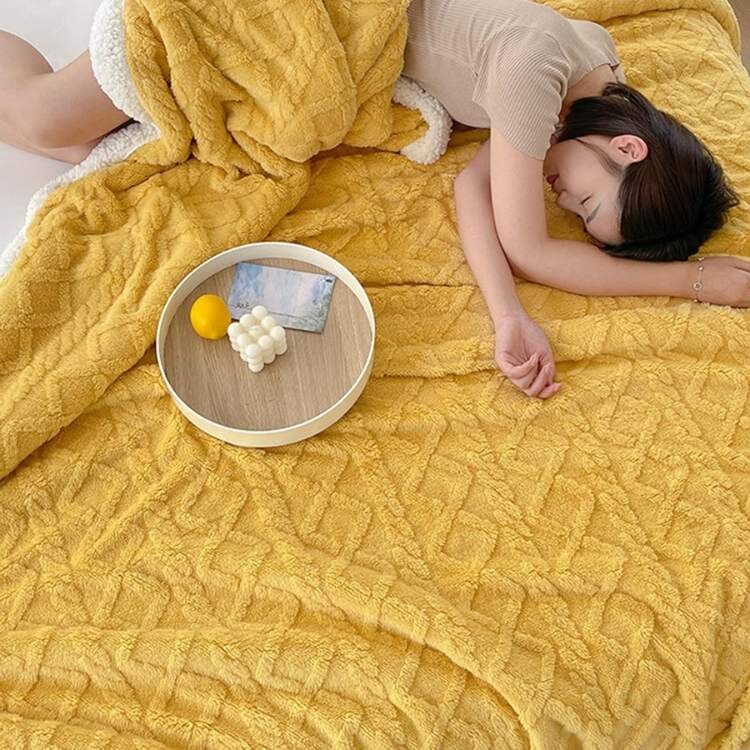 Weighted Blanket – soft sherpa fleece, gentle weight distribution
