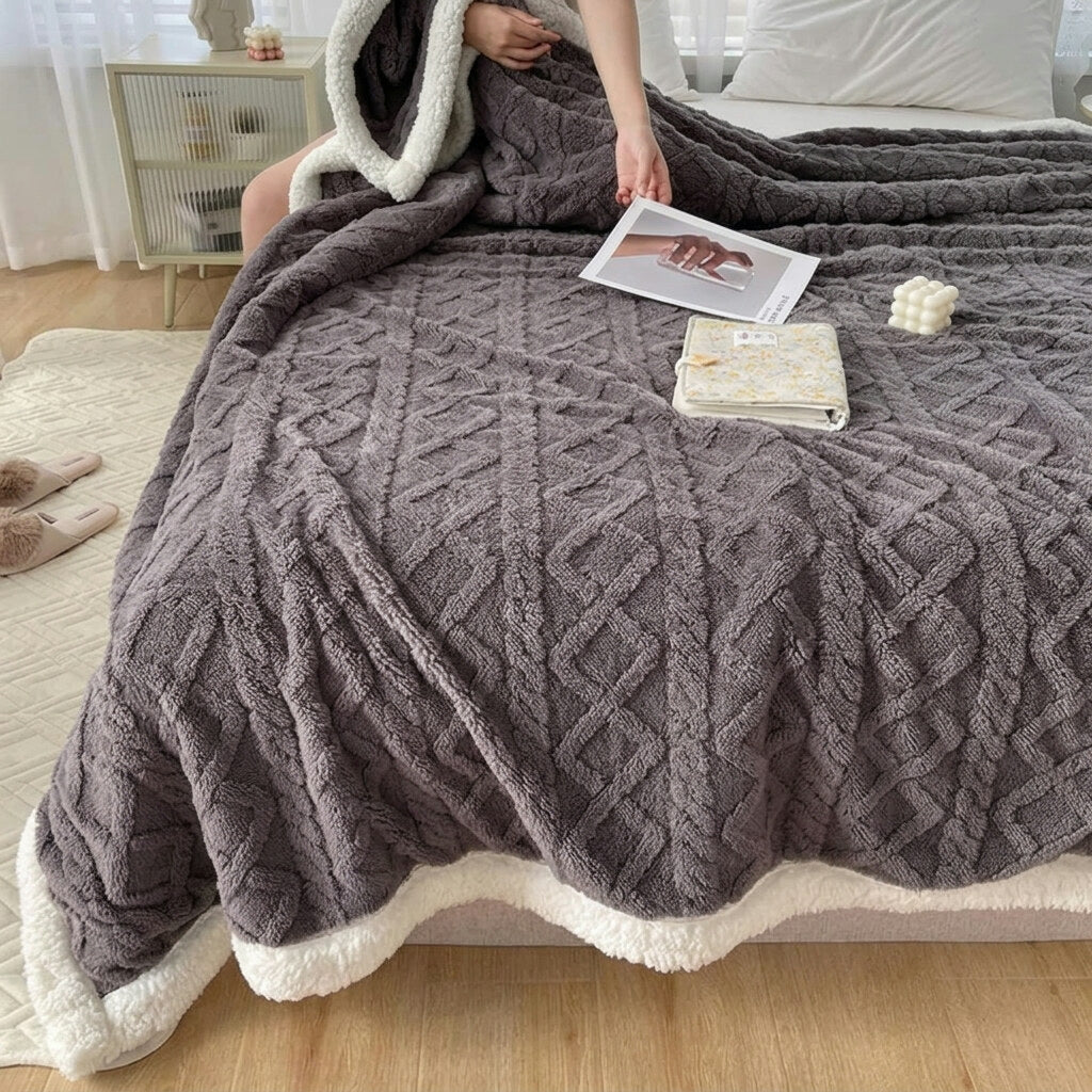 Weighted Blanket – soft sherpa fleece, gentle weight distribution