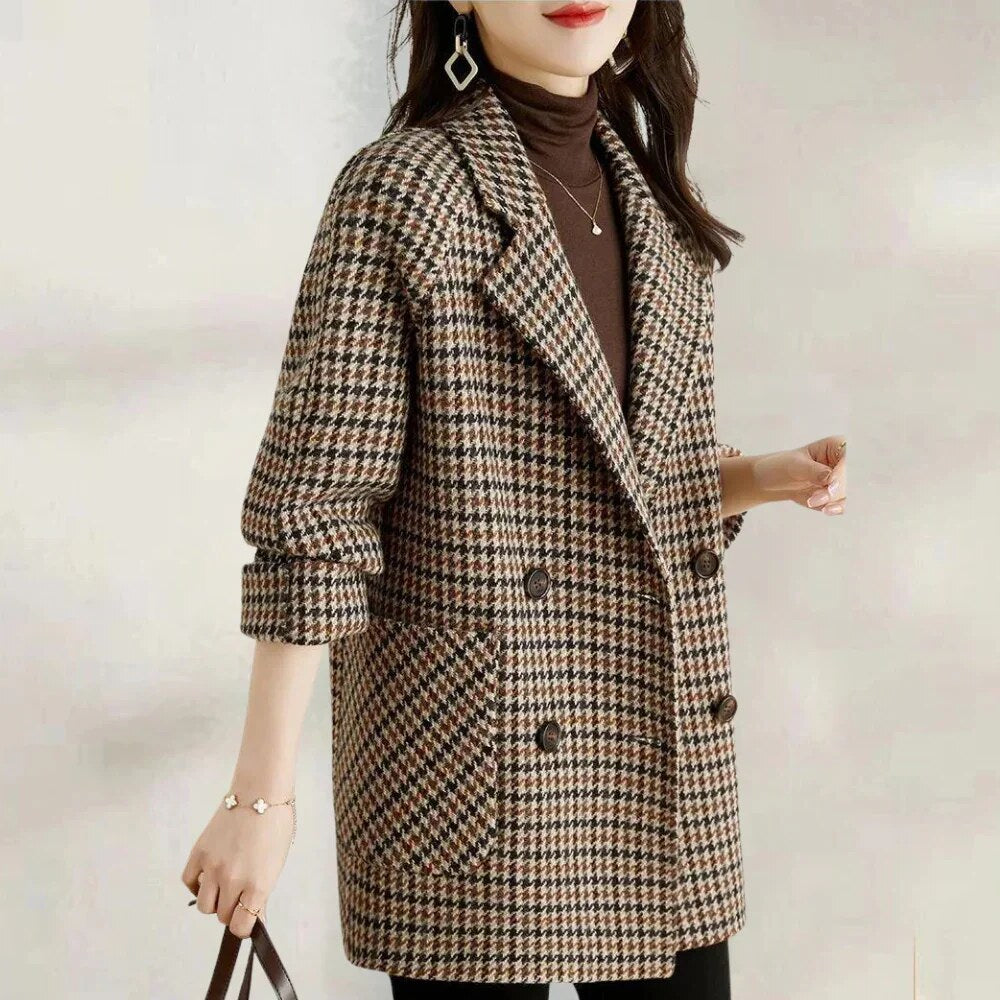 Women's Double-Breasted Blazer – houndstooth check, hip-length