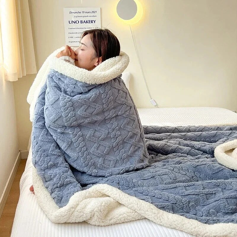 Wool and Fleece Throw Blanket – layered warmth, four sizes