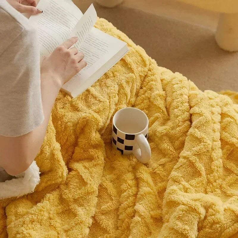 Wool and Fleece Throw Blanket – layered warmth, four sizes
